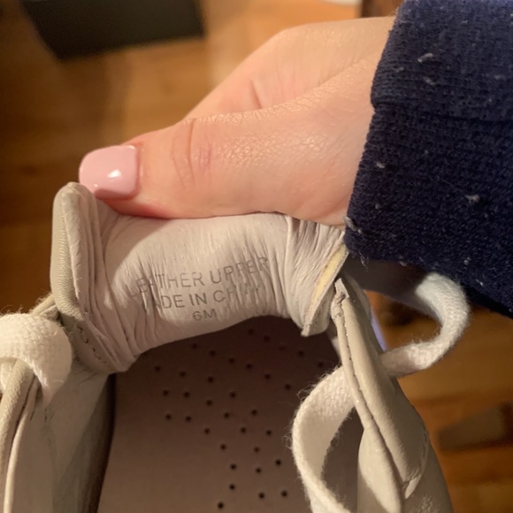 J/Slides Sand Leather Platform Sneaker - SIZE 6M - Picture 3 of 5